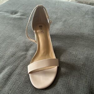 IDIFU HEELS NUDE SIZE 9.5